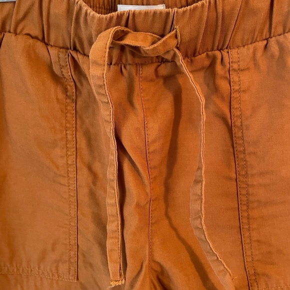 Loft Women's Shorts Mustard Size Medium - Picture 3 of 4